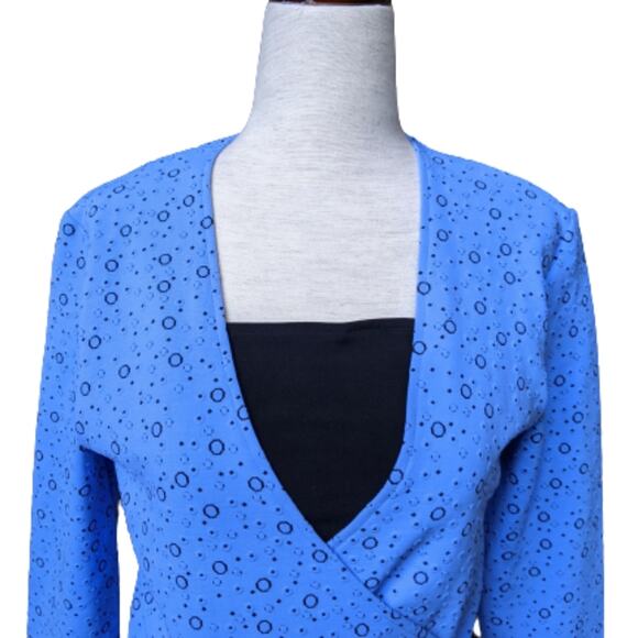 Andria Lieu Textured Knit Wrap Top S - Picture 3 of 8